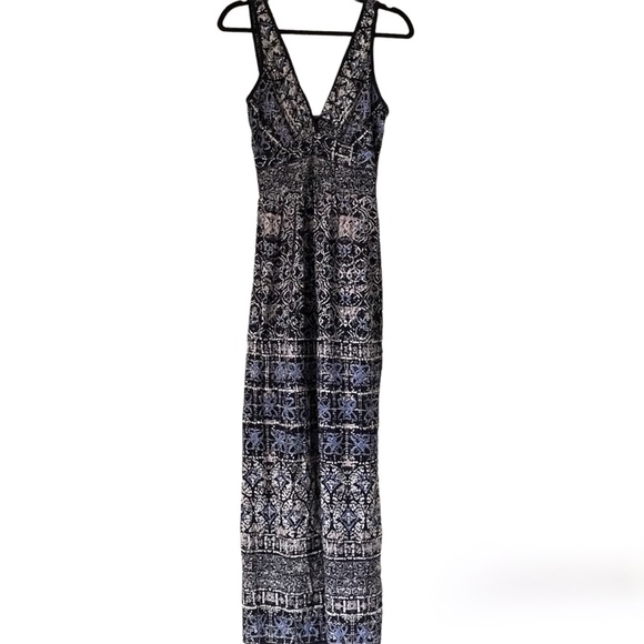 ANGIE Maxi V Neck Boho Dress - Picture 2 of 7